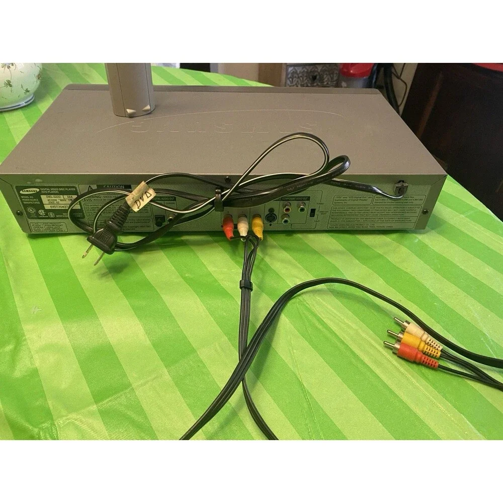SAMSUNG DVD/CD/MP3 Player DVD-5222 TESTED With Remote